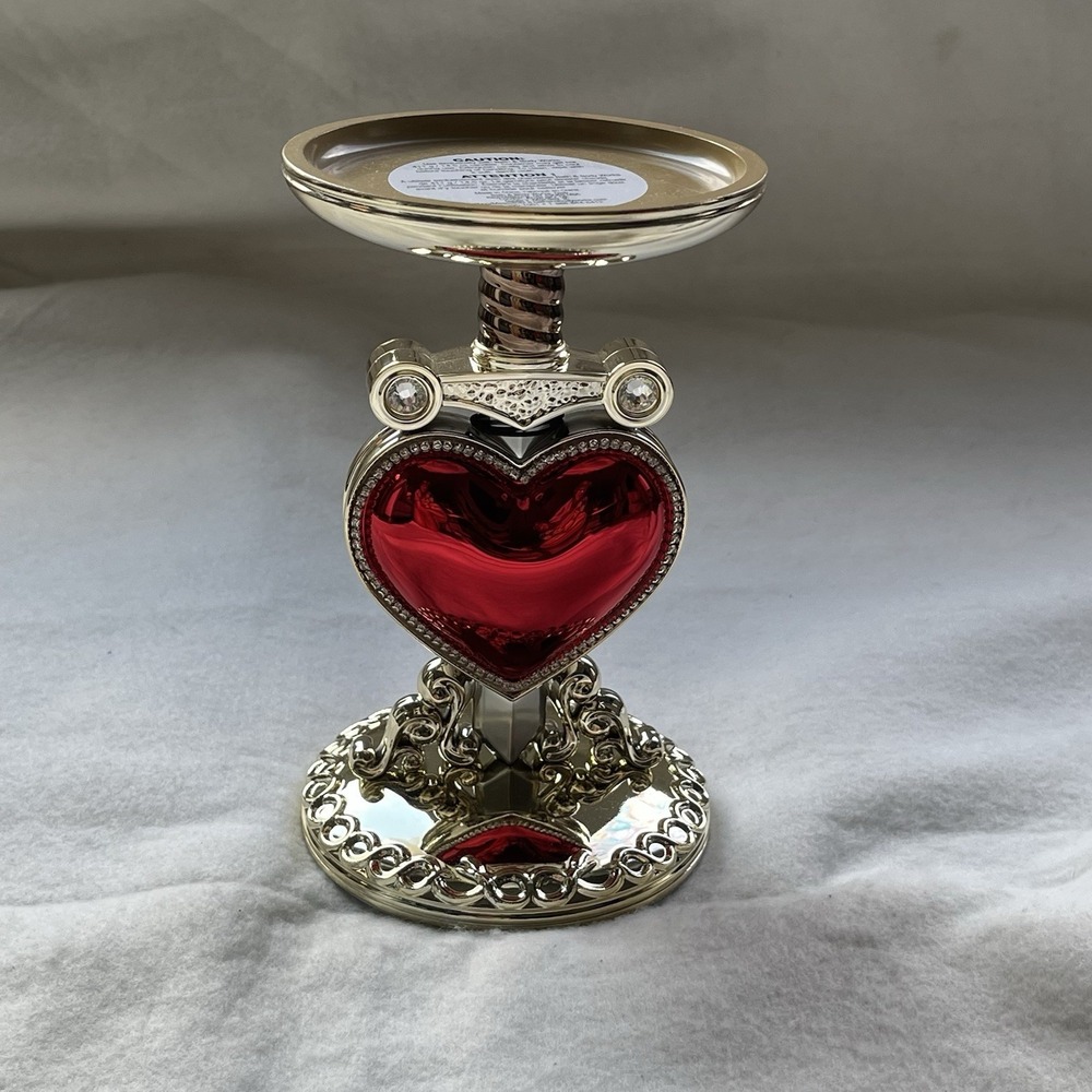 Bath & Body Works Evil Queen Pierced Heart DISNEY VILLAINS 3-Wick Pedestal  2025